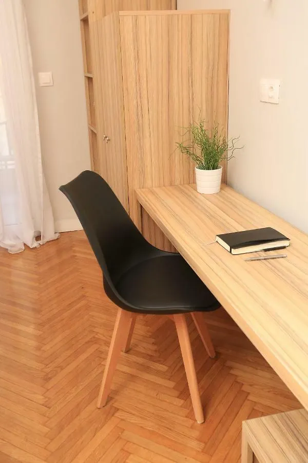 Kyana Downtown Studios Салоники Греция
